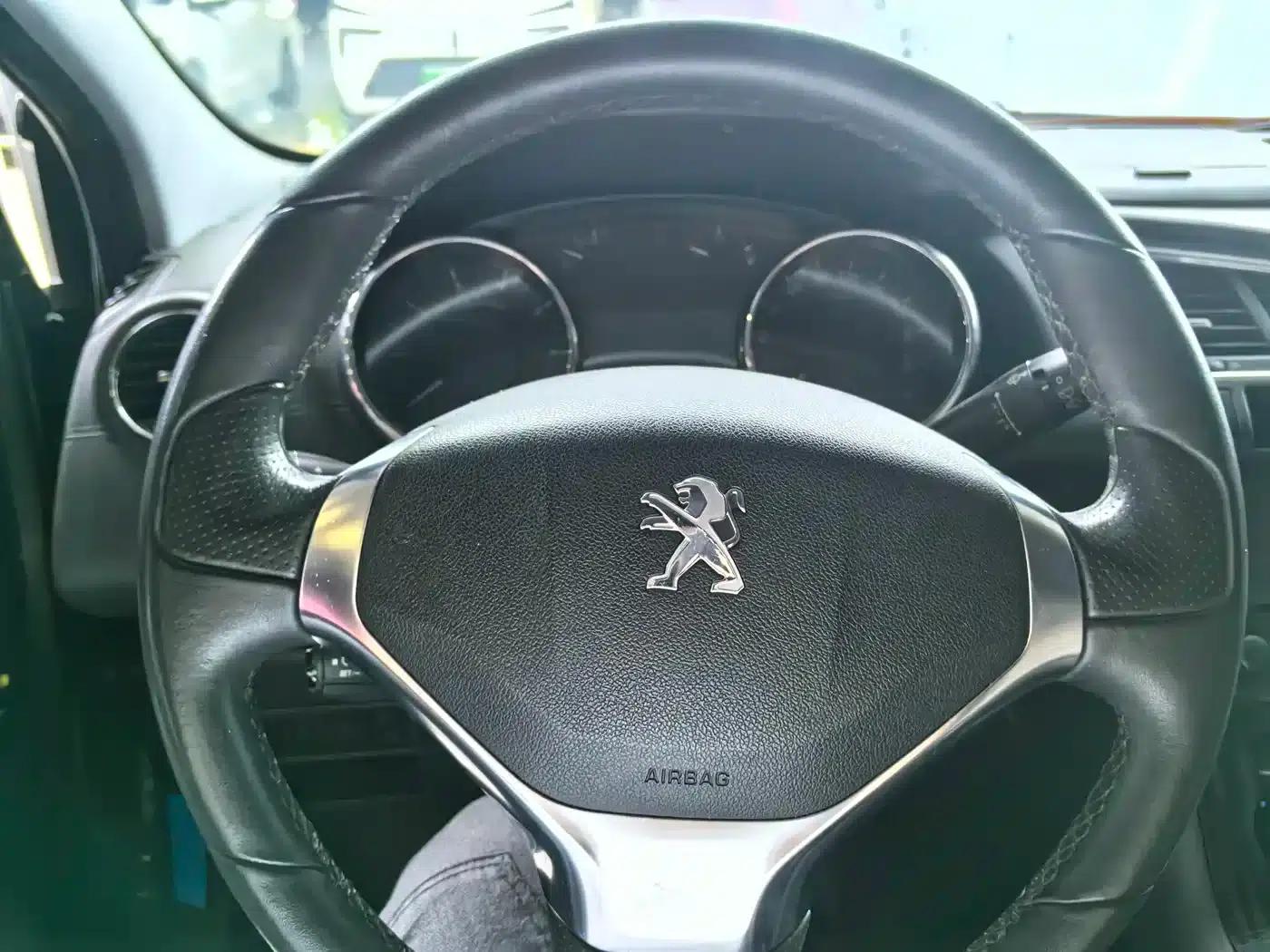 Peugeot 3008 2013 1.6THP Automatic Premium Edition — миниатюра 8
