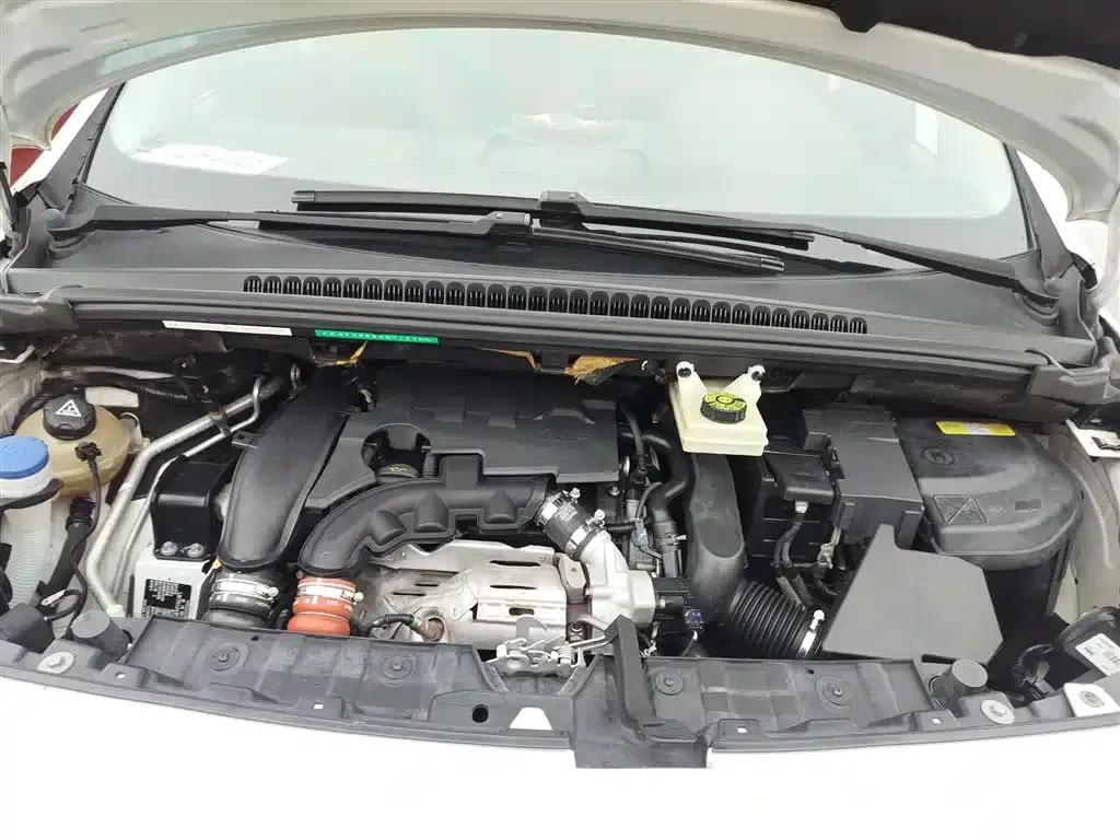 Peugeot 3008 2015 1.6THP Automatic Trend Edition — миниатюра 16