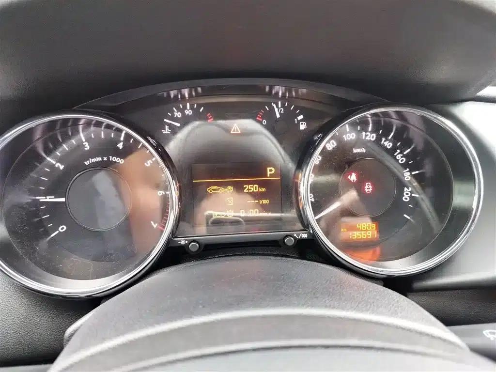 Peugeot 3008 2015 1.6THP Automatic Trend Edition — миниатюра 8