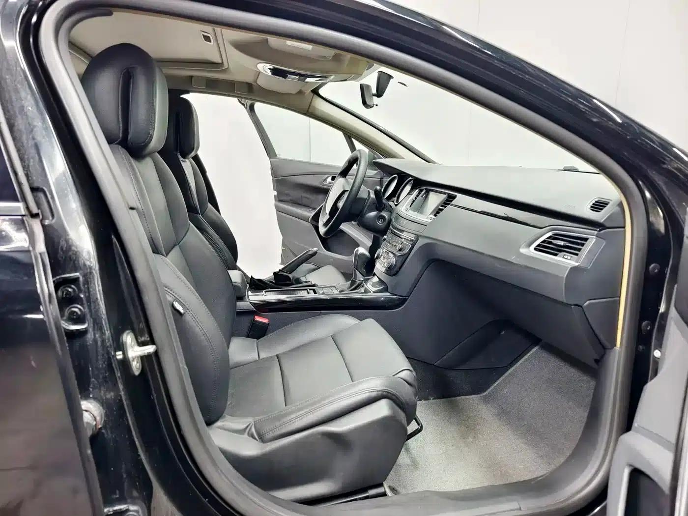 Peugeot 508 2013 2.0L 2nd Anniversary Edition with Automatic Sunroof Classic Version — миниатюра 14