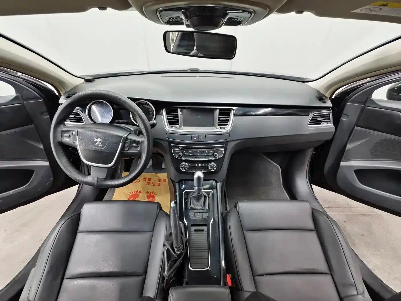 Peugeot 508 2013 2.0L 2nd Anniversary Edition with Automatic Sunroof Classic Version — миниатюра 9