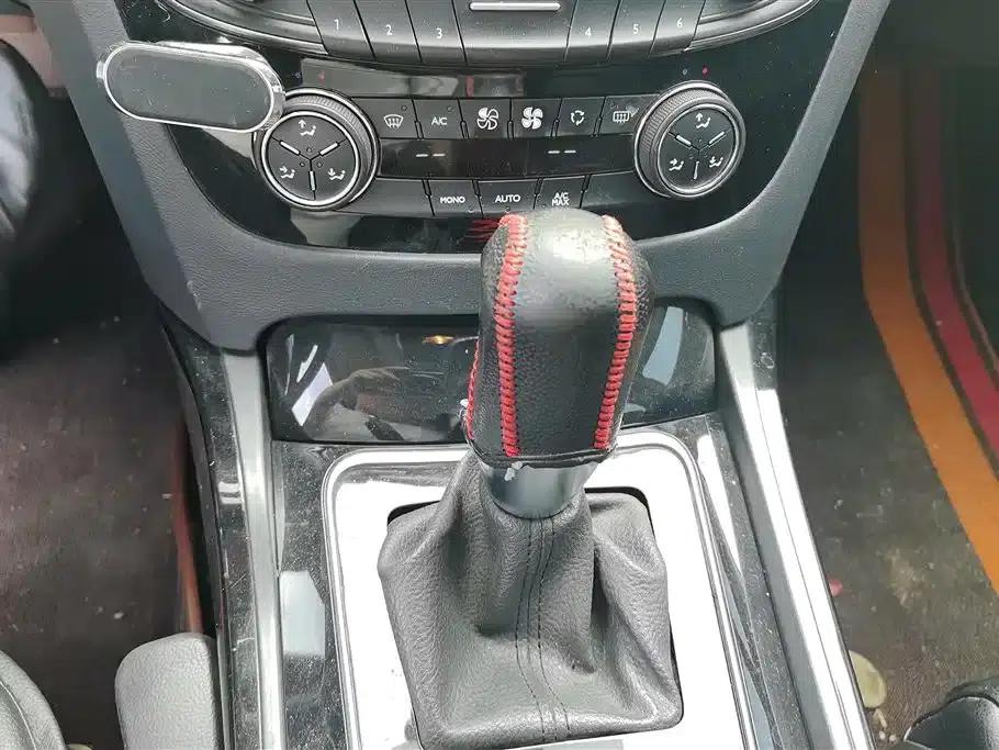 Peugeot 508 2015 2.0L Automatic Comfort Edition — миниатюра 16