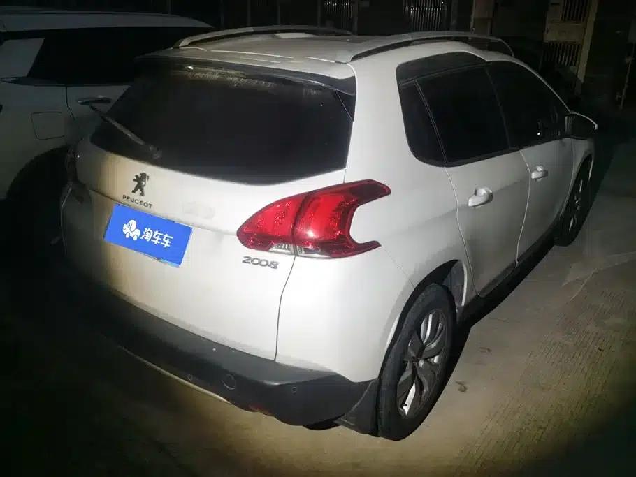 Peugeot 2008 2014 Model 1.6L Automatic Fashion Edition — миниатюра 3