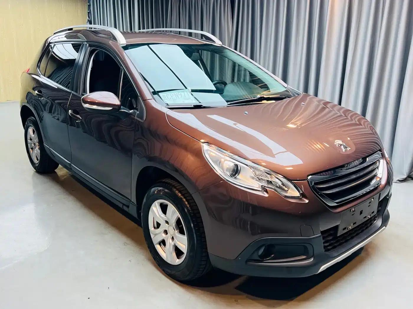 Peugeot 2008 2014 Model 1.6L Automatic Trend Edition — миниатюра 3