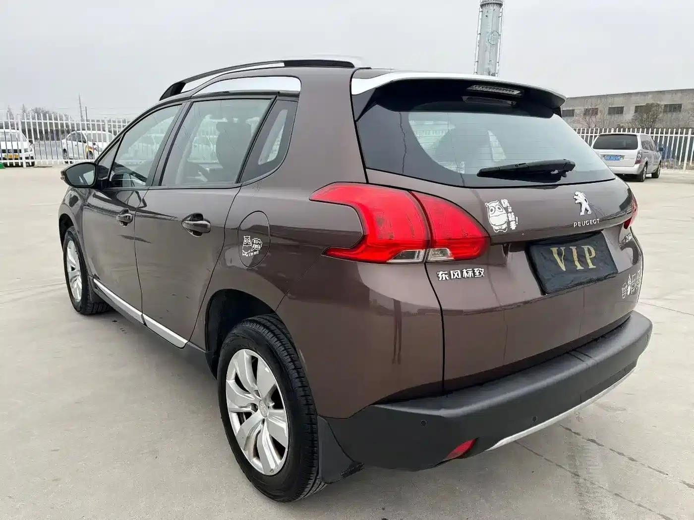 Peugeot 2008 2014 Model 1.6L Automatic Fashion Edition — миниатюра 3