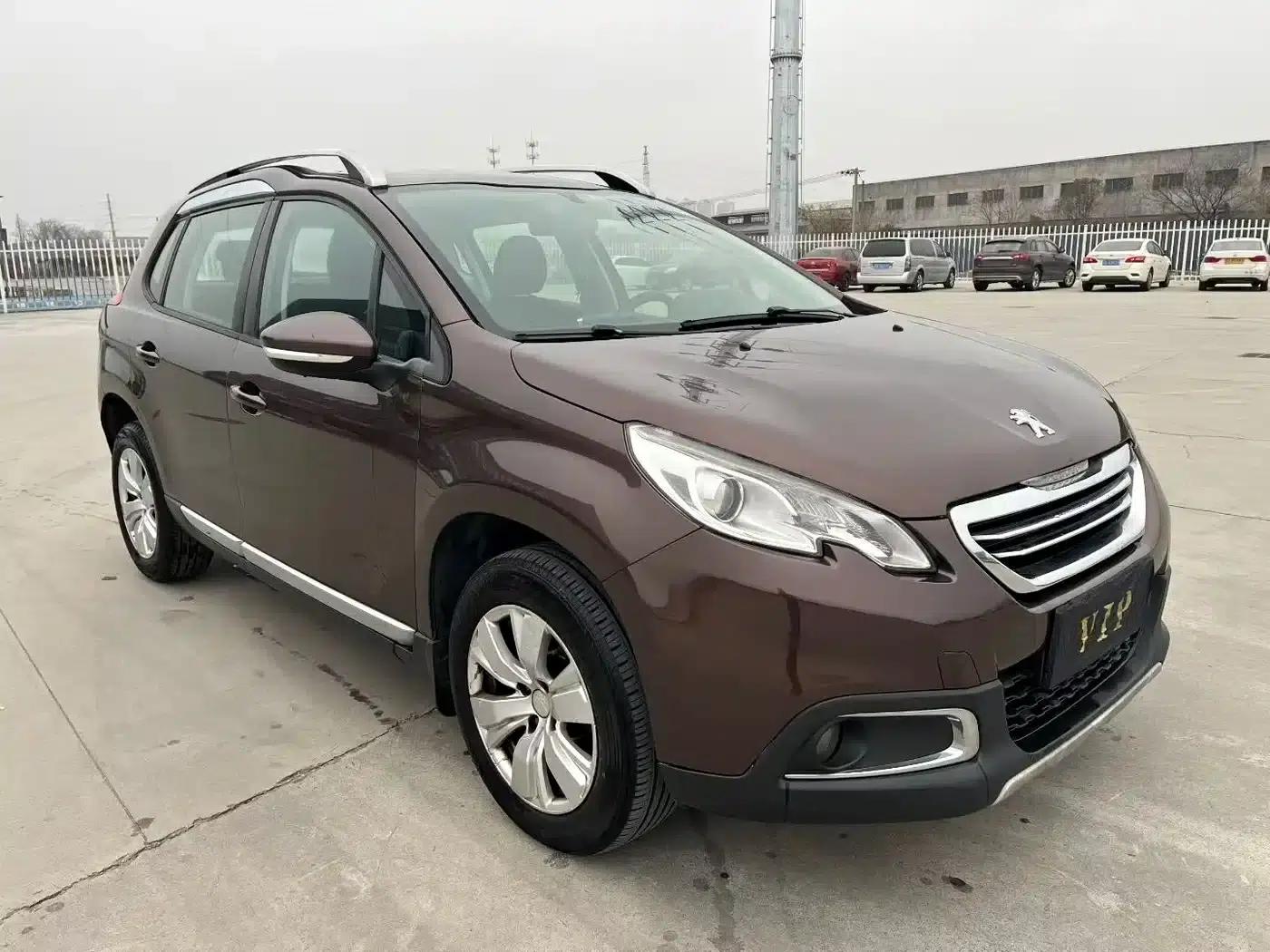 Peugeot 2008 2014 Model 1.6L Automatic Fashion Edition — миниатюра 8