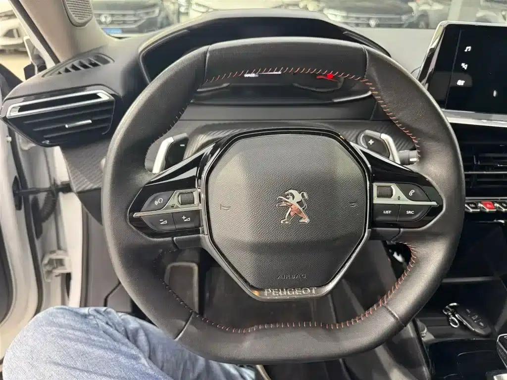 Peugeot 2008 2022 230THP THE ONE — миниатюра 11