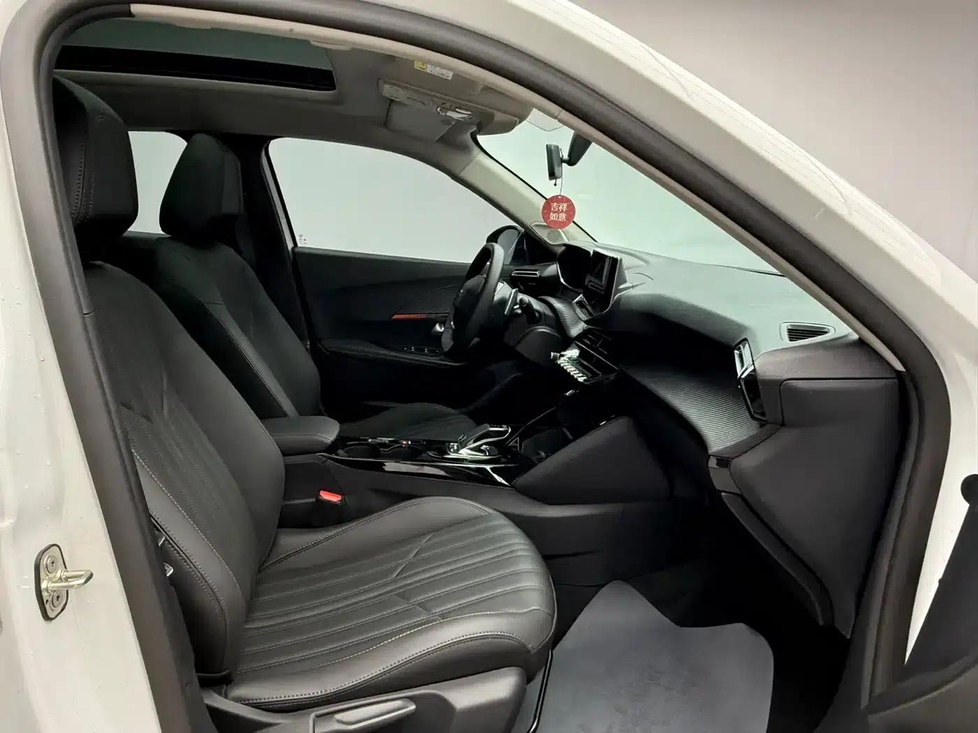 Peugeot 2008 2022 230THP THE ONE — миниатюра 11