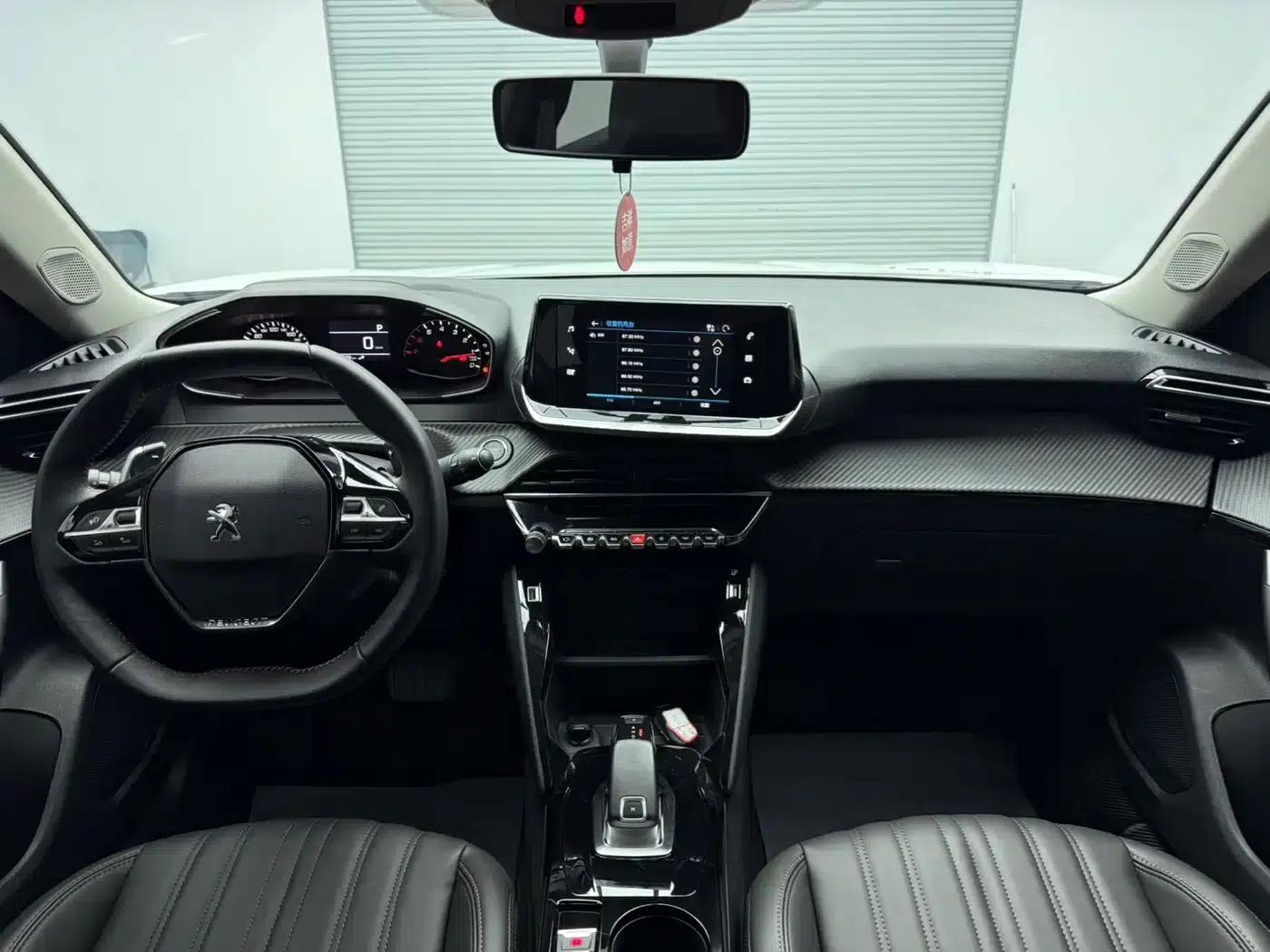 Peugeot 2008 2022 230THP THE ONE — миниатюра 13
