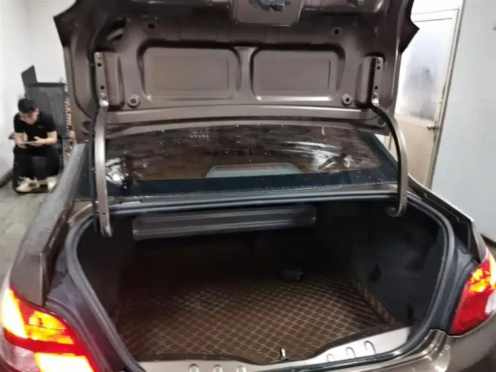 Peugeot 301 2016 1.6L Automatic Comfort Edition — миниатюра 19