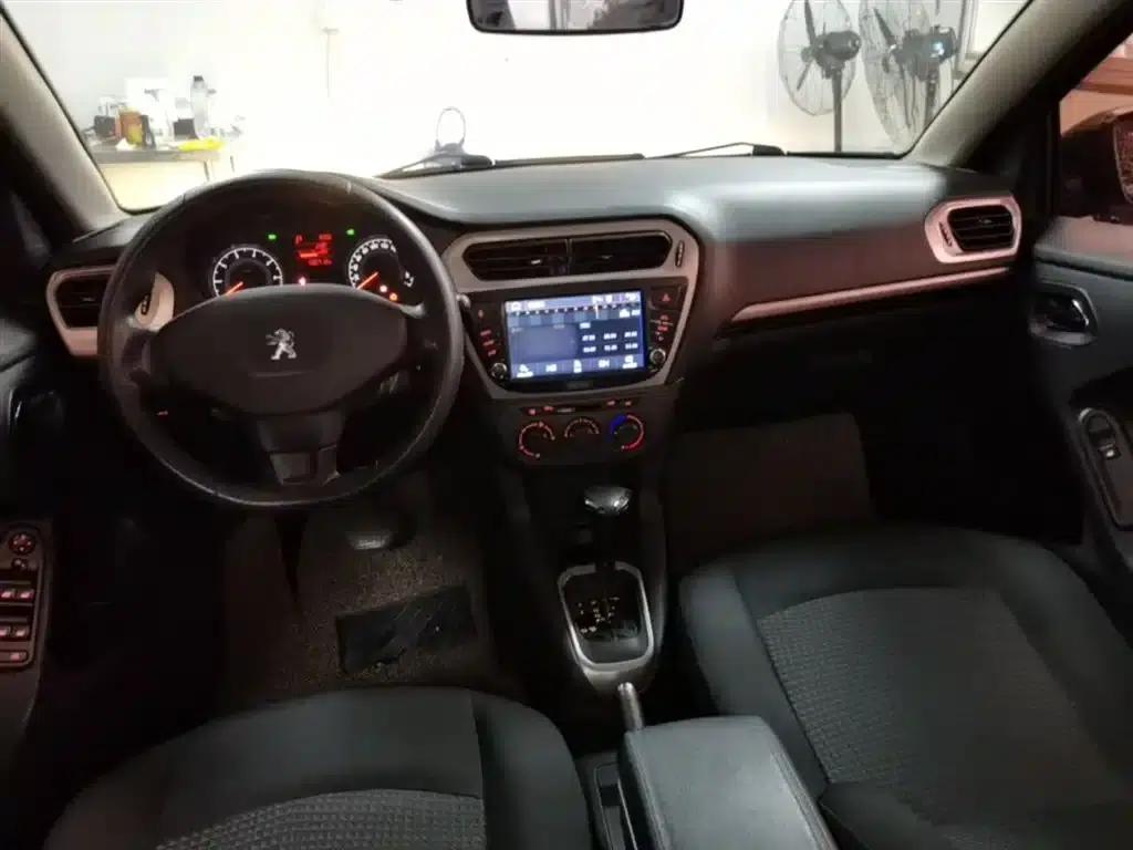 Peugeot 301 2016 1.6L Automatic Comfort Edition — миниатюра 10