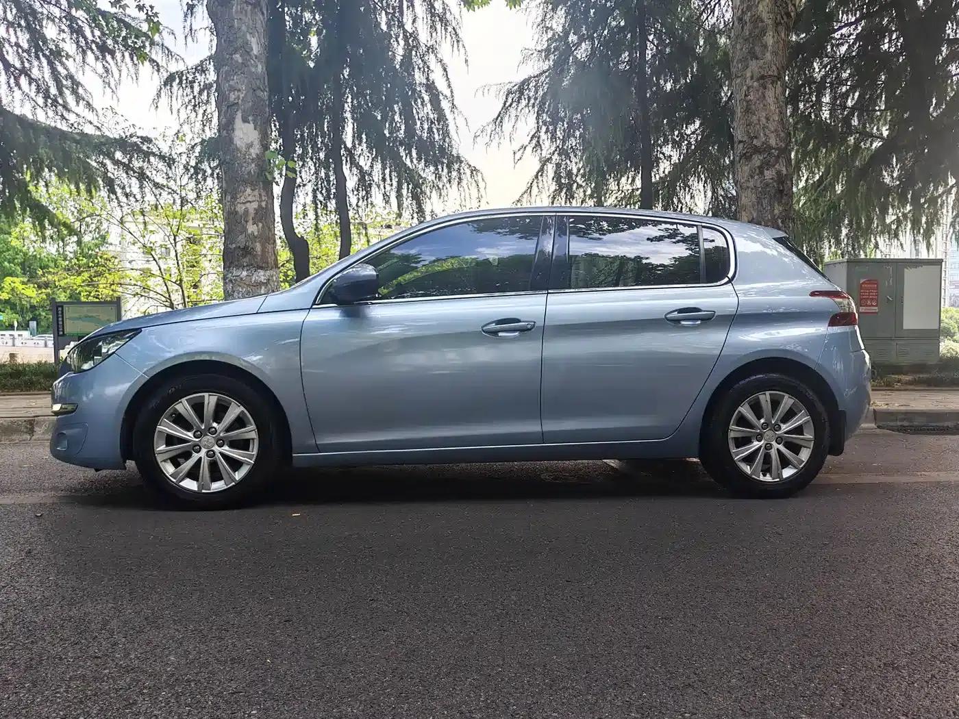 Peugeot 308S 2015 1.6L Manual Comfort Edition — миниатюра 5