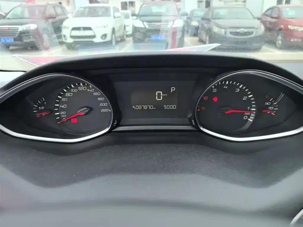 Peugeot 308S 2015 1.6T Automatic Sporty Edition — миниатюра 12