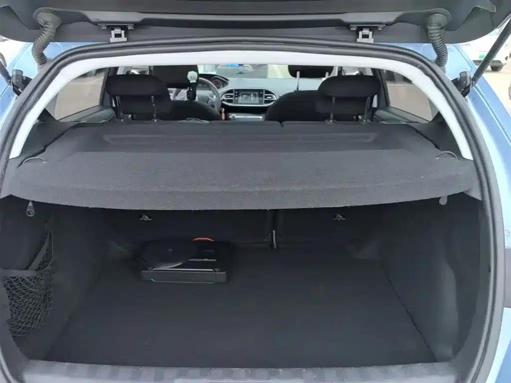 Peugeot 308S 2015 1.6T Automatic Sporty Edition — миниатюра 19