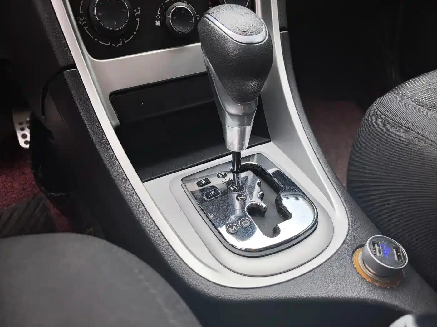 Peugeot 307 2013 1.6L Automatic Cross — миниатюра 15