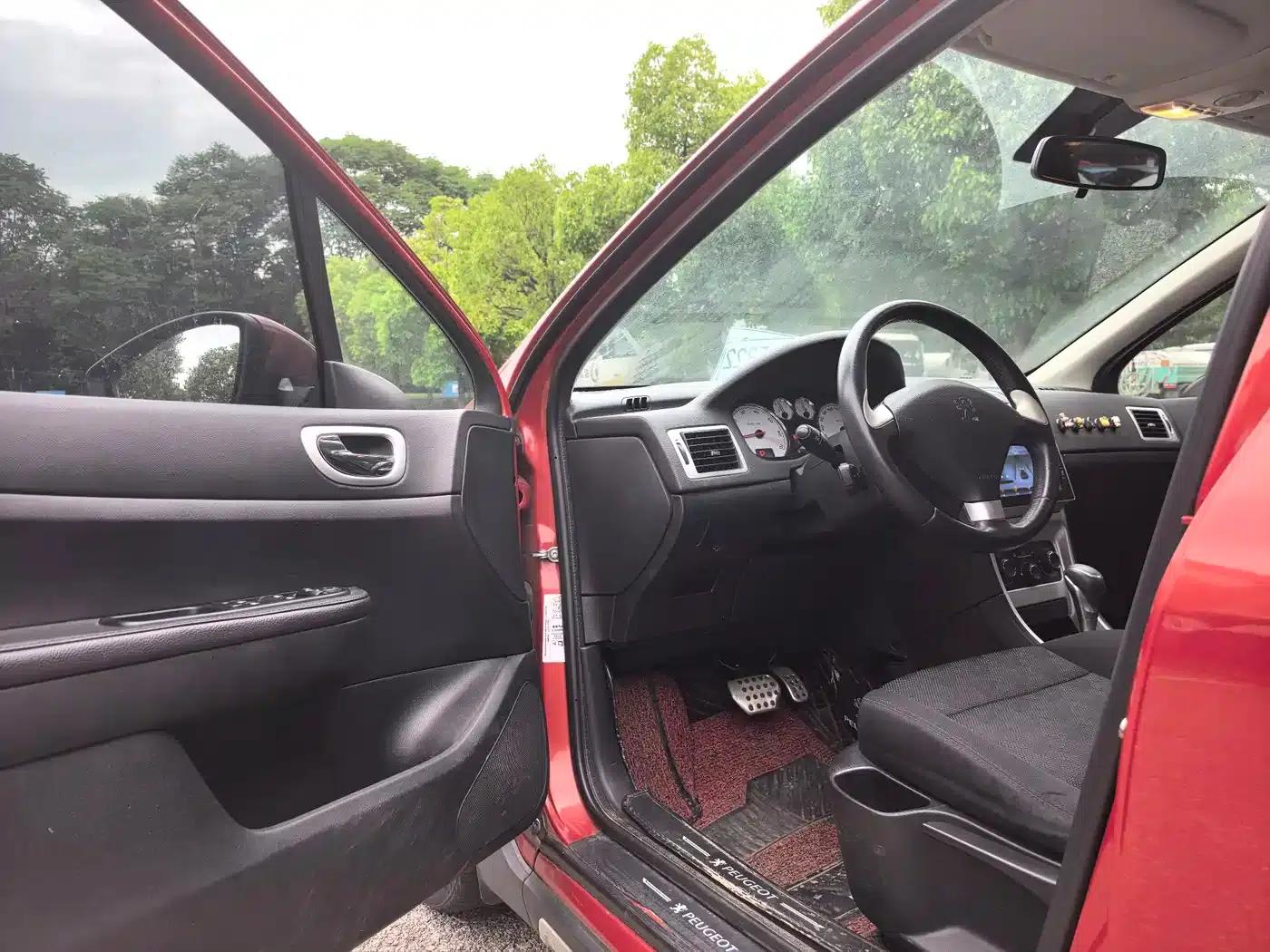 Peugeot 307 2013 1.6L Automatic Cross — миниатюра 4