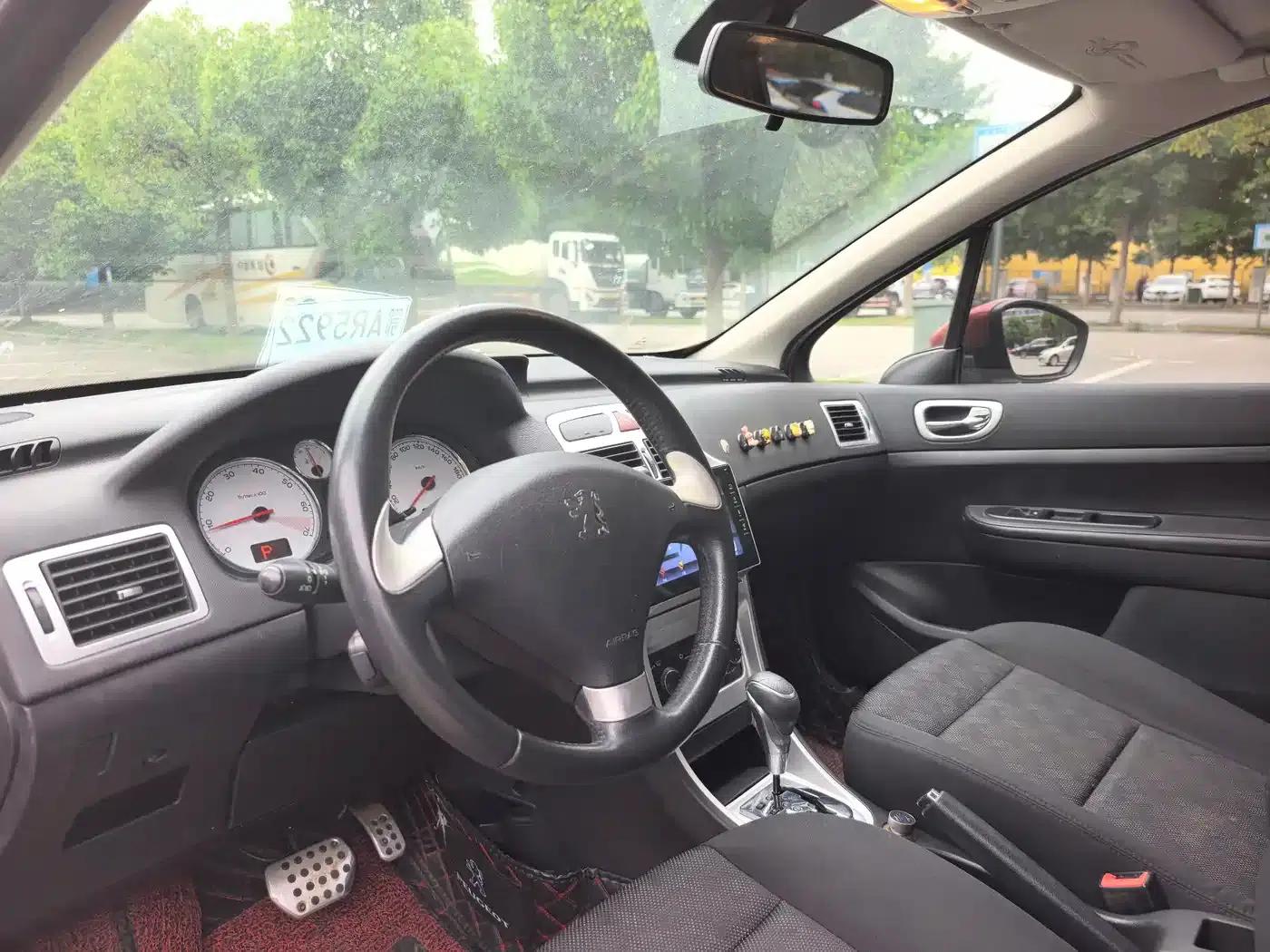 Peugeot 307 2013 1.6L Automatic Cross — миниатюра 6