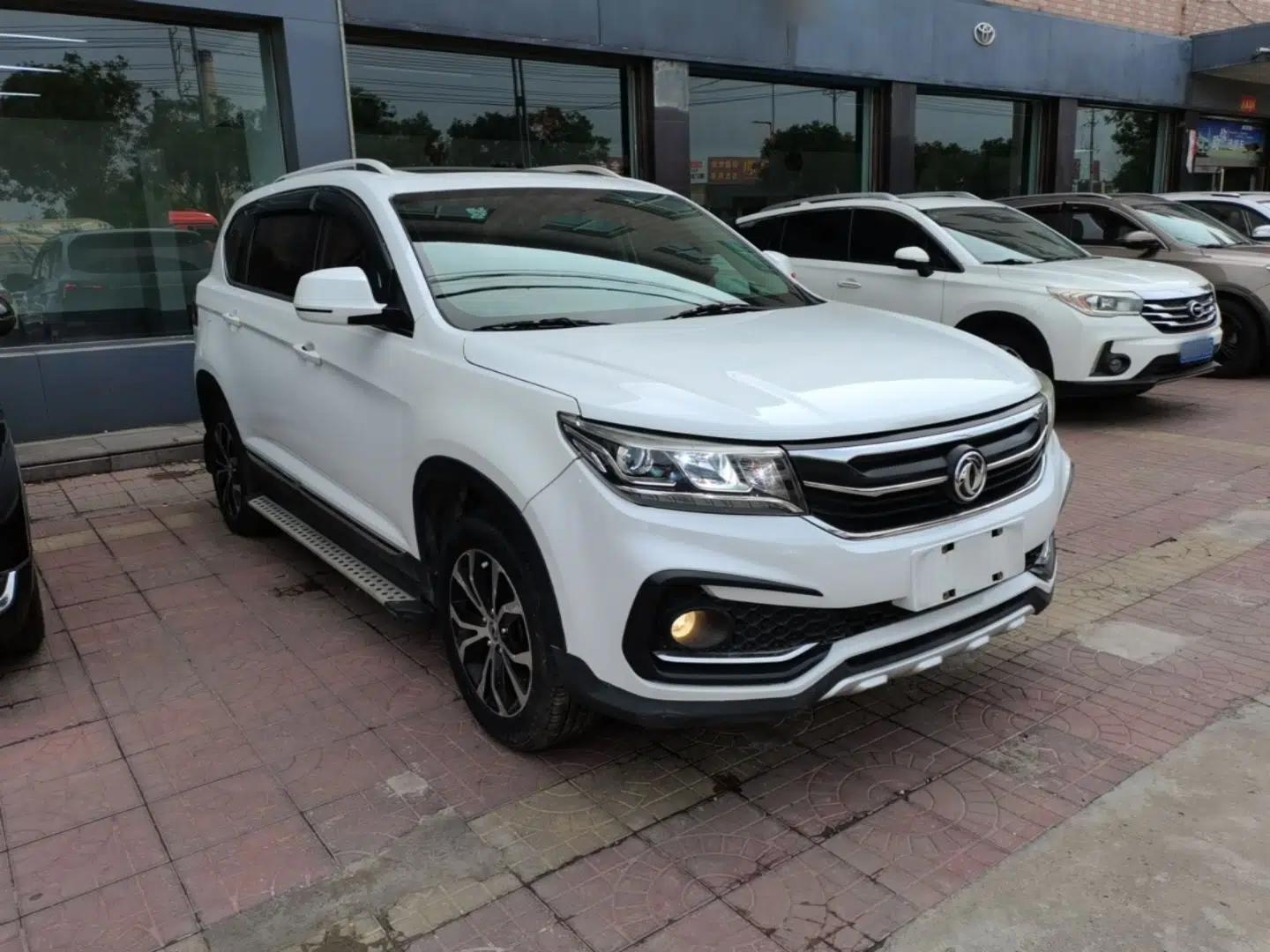 FORTHING Joyear X5 2017 Enjoy Series 1.6L CVT Luxury Model — миниатюра 3