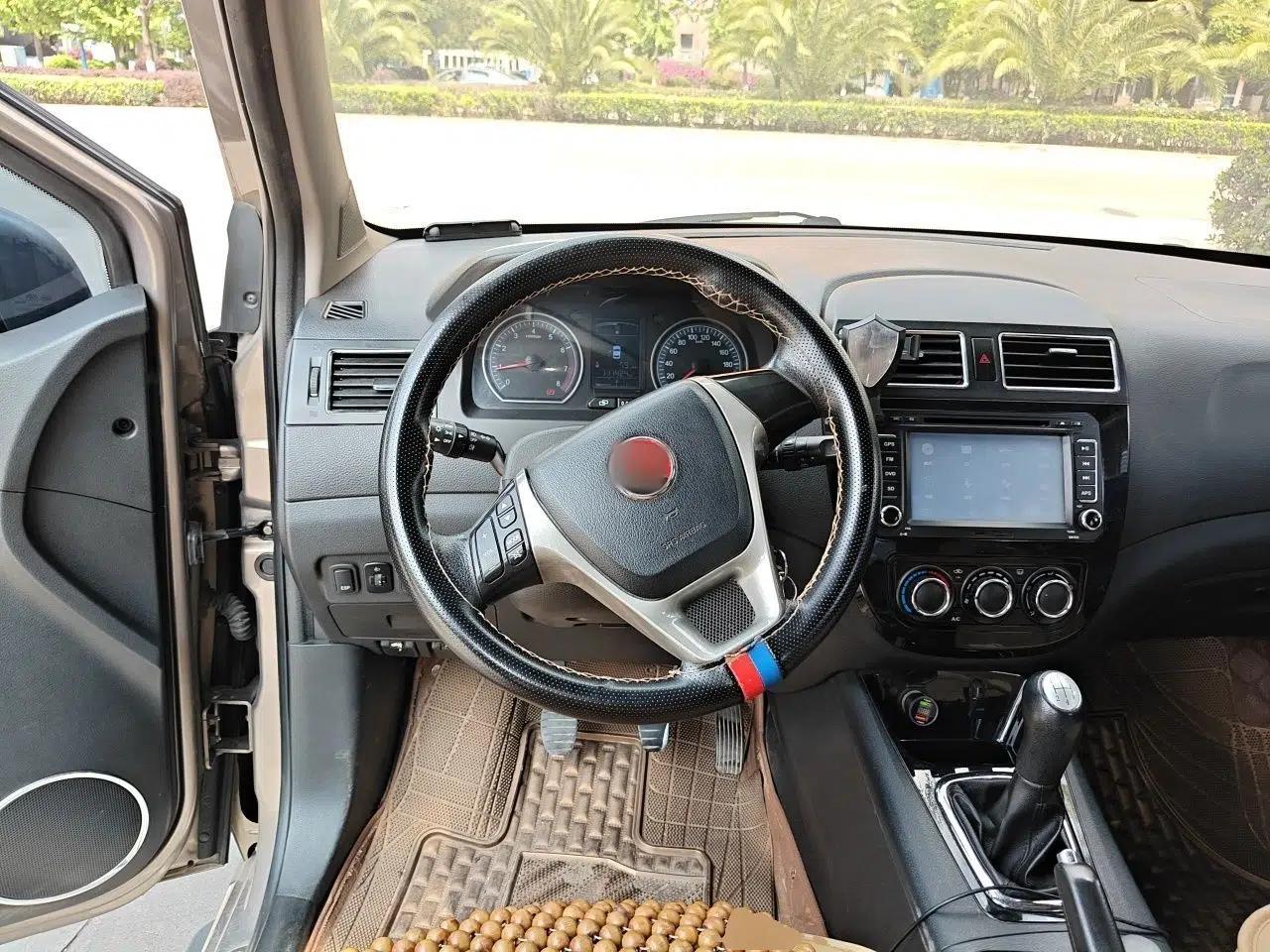 FORTHING Joyear X5 2013 1.6L Manual Luxury Model China IV Standard — миниатюра 11