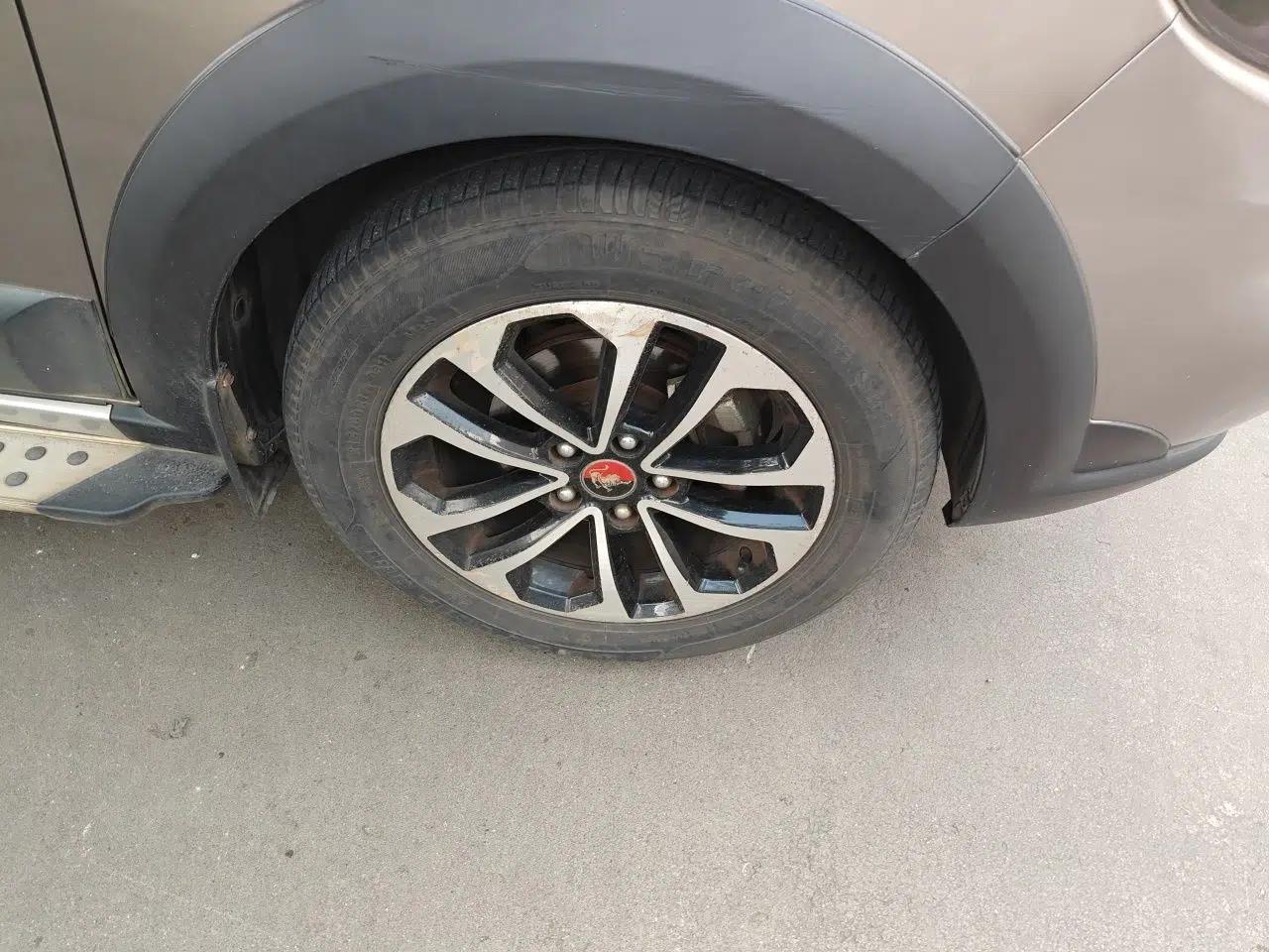 FORTHING Joyear X5 2013 1.6L Manual Luxury Model China IV Standard — миниатюра 8
