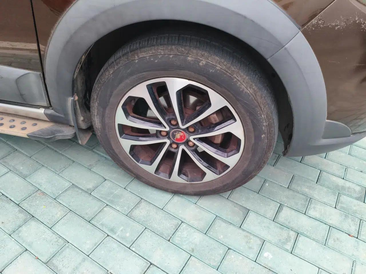 FORTHING Joyear X5 2015 1.6L Manual Luxury Model — миниатюра 8