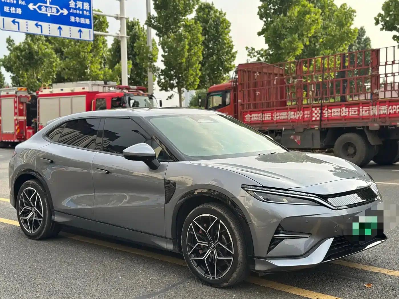 Song L EV 2024 Model 602km AWD Excellence Edition — миниатюра 3