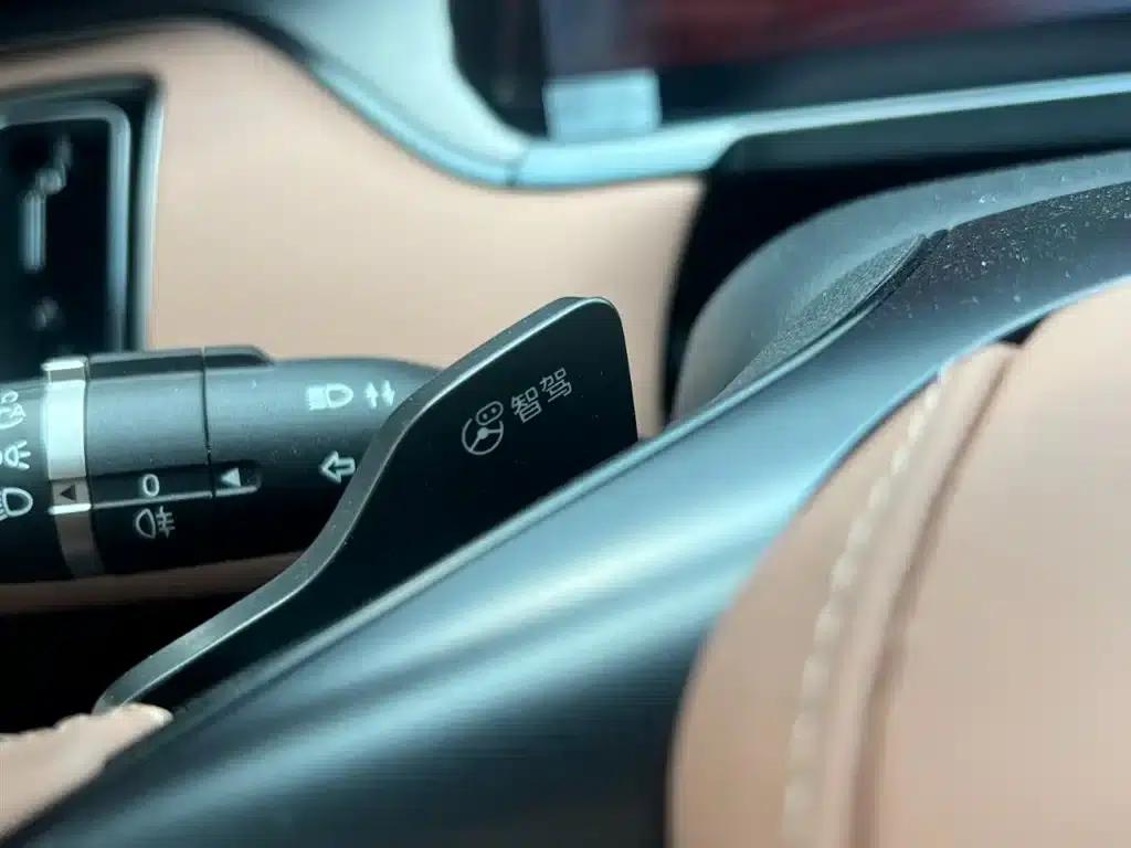 Song L EV 2025 Model 662km Excellent Intelligent Driving Edition — миниатюра 13