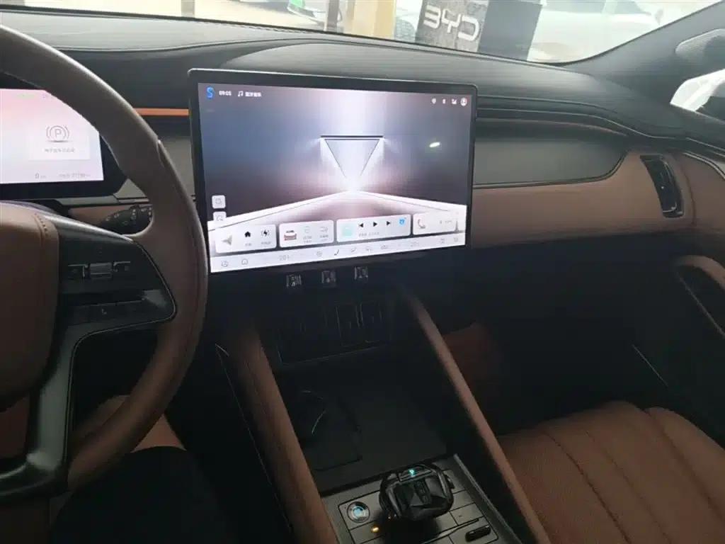 Song L EV 2024 550km Excellent Edition — миниатюра 13