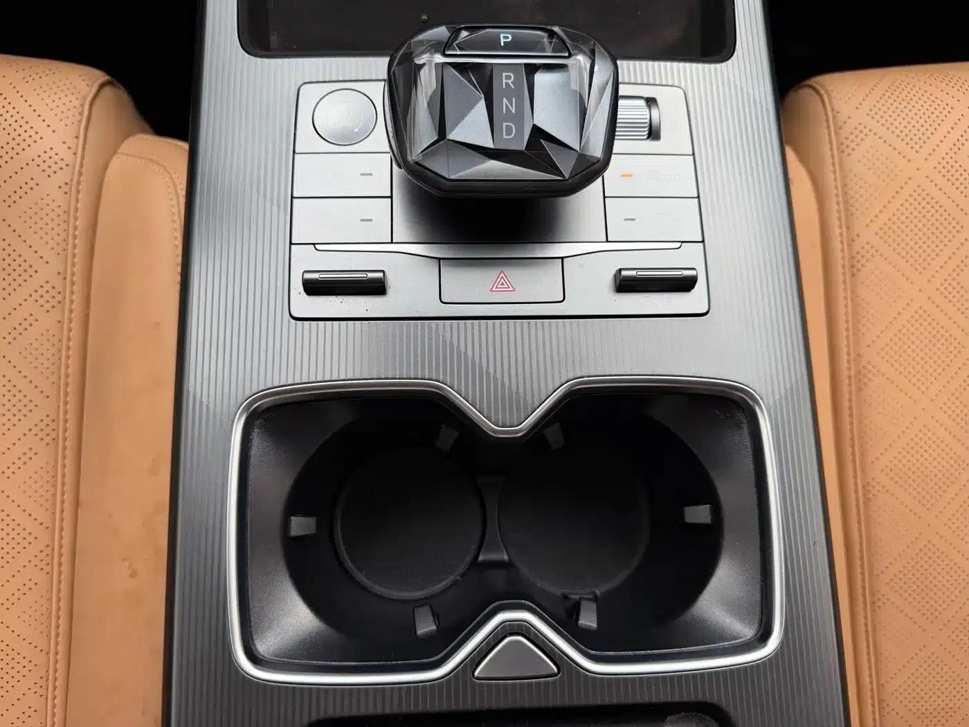 Song L DM-i 2025 Smart Driving Edition 112km Leading Model — миниатюра 12