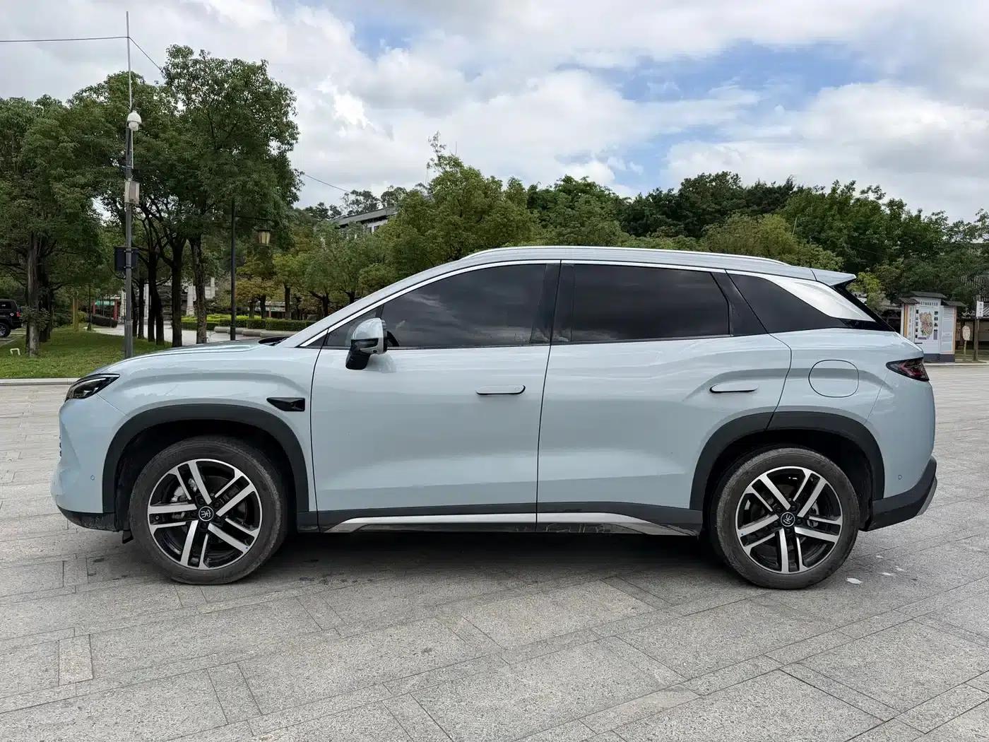 Song L DM-i 2025 Smart Driving Edition 112km Leading Model — миниатюра 14