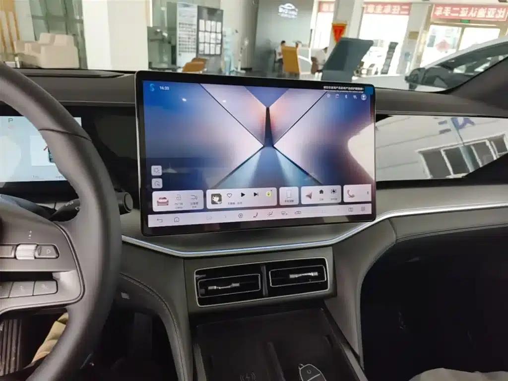 Song L DM-i 2025 Smart Driving Edition 112km/h Superior Model — миниатюра 13