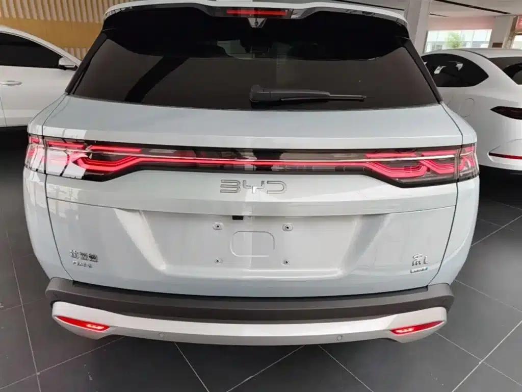 Song L DM-i 2025 Smart Driving Edition 112km/h Superior Model — миниатюра 6