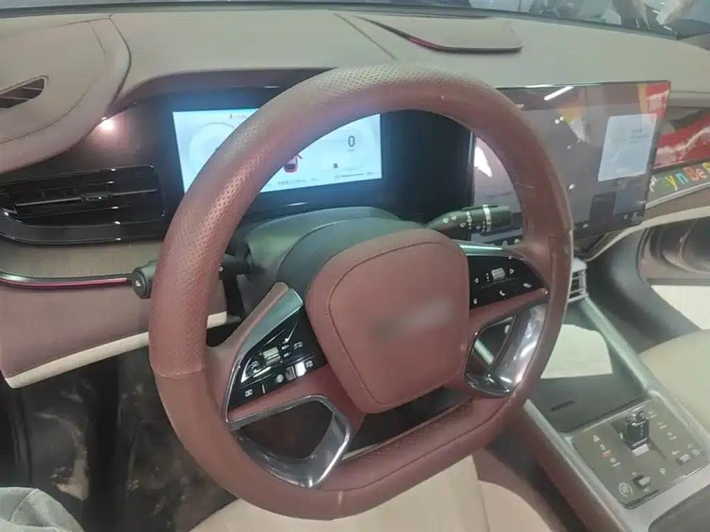 Seal 2023 DM-i 1.5L 121km Premium — миниатюра 10