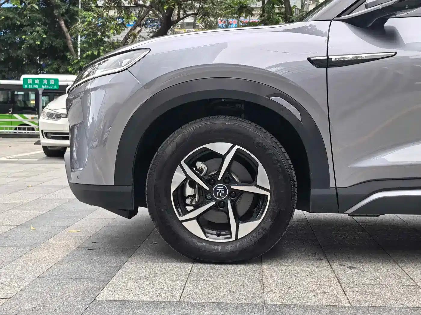 Yuan UP 2024 Model 401KM Leading Edition — миниатюра 8