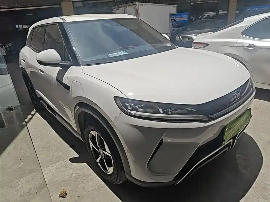 Yuan UP 2024 Model 401KM Leading Edition — миниатюра 4