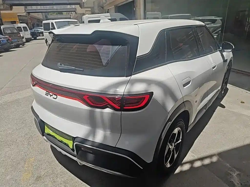 Yuan UP 2024 Model 401KM Leading Edition — миниатюра 7