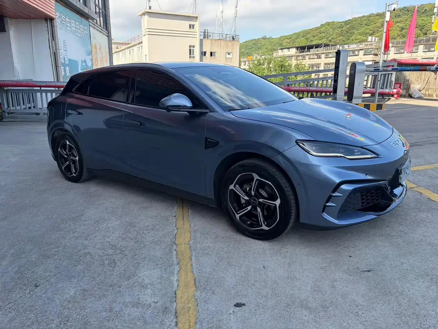 Seal 06GT 2025 Model 505 Wave Plus Edition — миниатюра 3