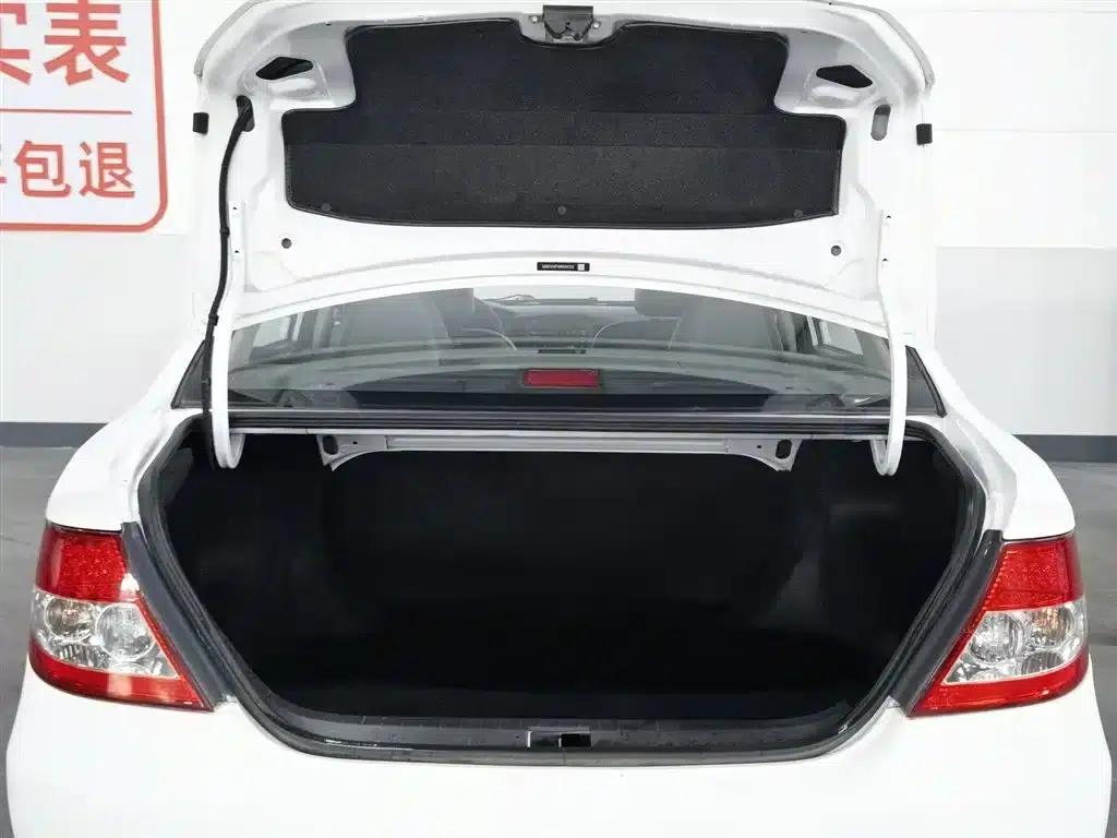 BYD F3 2012 Energy-Saving Edition 1.5L Manual Comfort Model — миниатюра 16