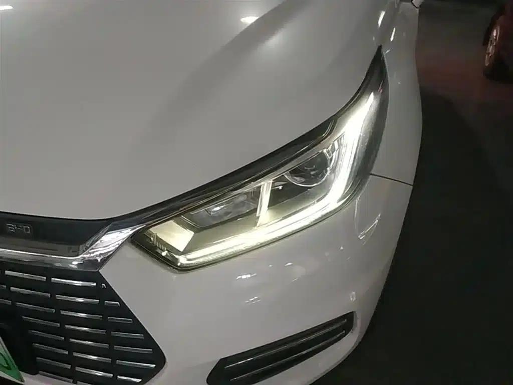 Yuan New Energy 2018 EV360 Smart Connected Cool Edition — миниатюра 24