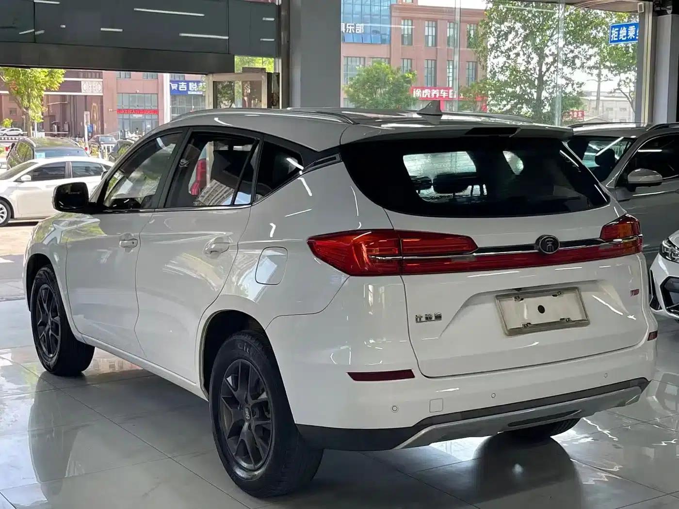 Song 2019 1.5TI Automatic Intelligent Connected Dynamic Edition — миниатюра 5