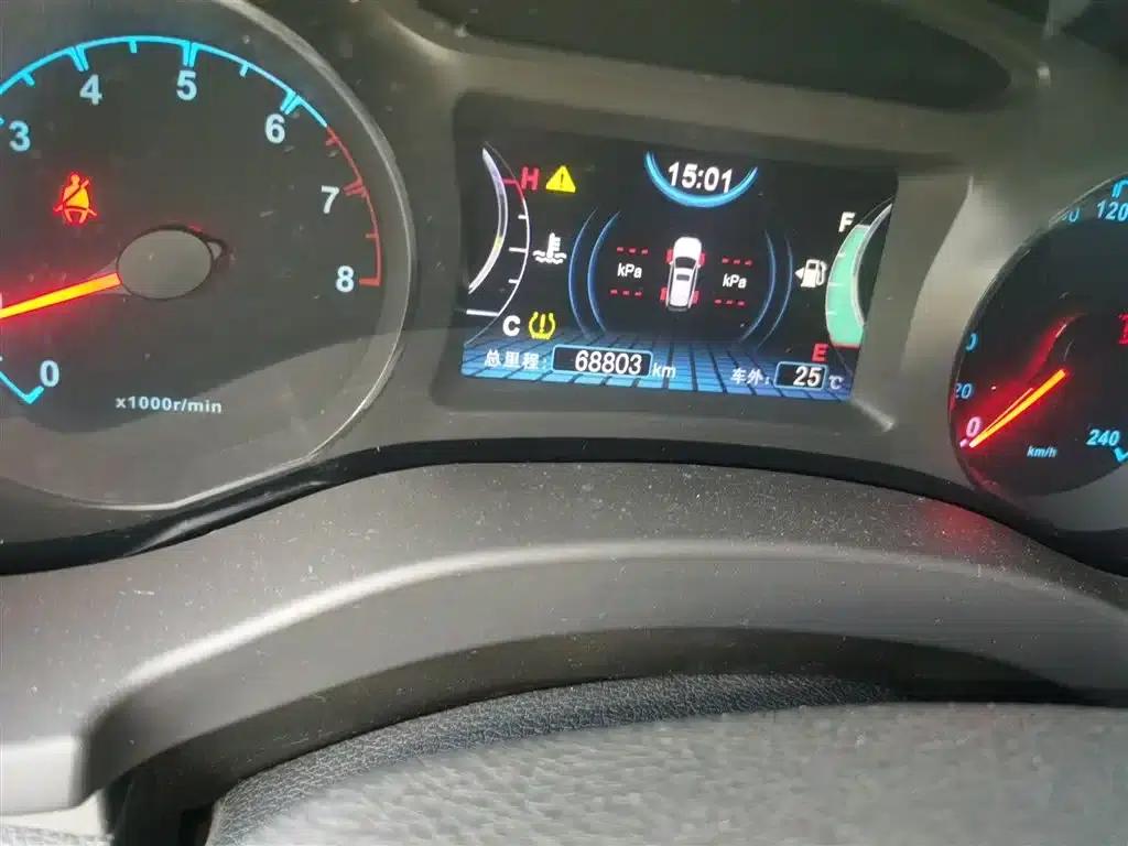 Song 2018 1.5TI Manual Intelligent Connectivity Premium Edition — миниатюра 5