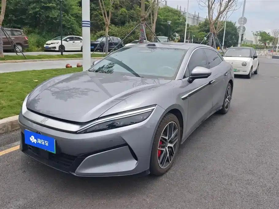 Han L 2025 DM-i 200KM LiDAR Premium Edition — миниатюра 1