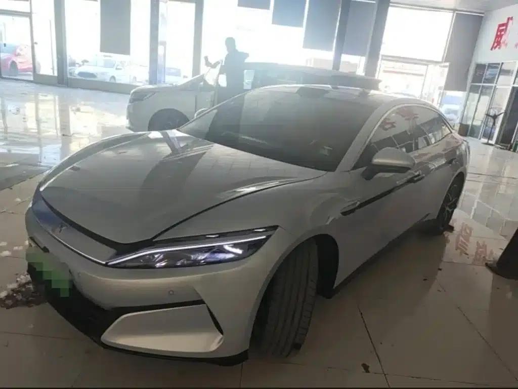 Han L 2025 EV All-Wheel Drive LiDAR Flagship Edition — миниатюра 1