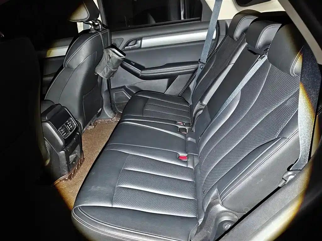 Tang 2018 2.0T Automatic Intelligent Connected Premium 7-seater National V Emission Standard — миниатюра 13