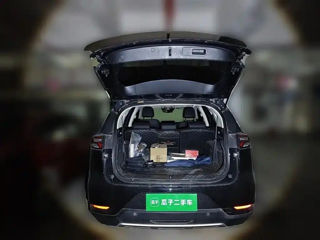 Tang 2018 2.0T Automatic Intelligent Connected Premium 7-seater National V Emission Standard — миниатюра 15