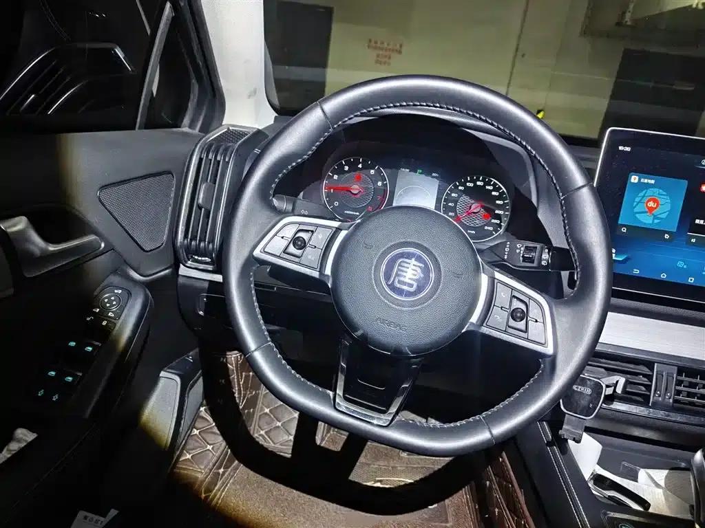 Tang 2018 2.0T Automatic Intelligent Connected Premium 7-seater National V Emission Standard — миниатюра 6