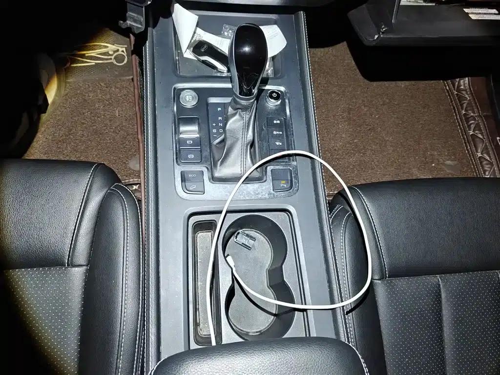 Tang 2018 2.0T Automatic Intelligent Connected Premium 7-seater National V Emission Standard — миниатюра 10