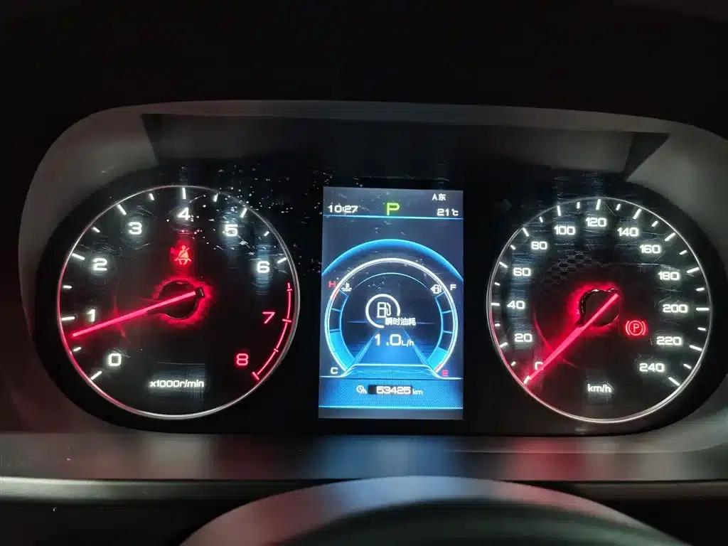 Tang 2018 2.0T Automatic Intelligent Connected Premium 7-seater National V Emission Standard — миниатюра 12