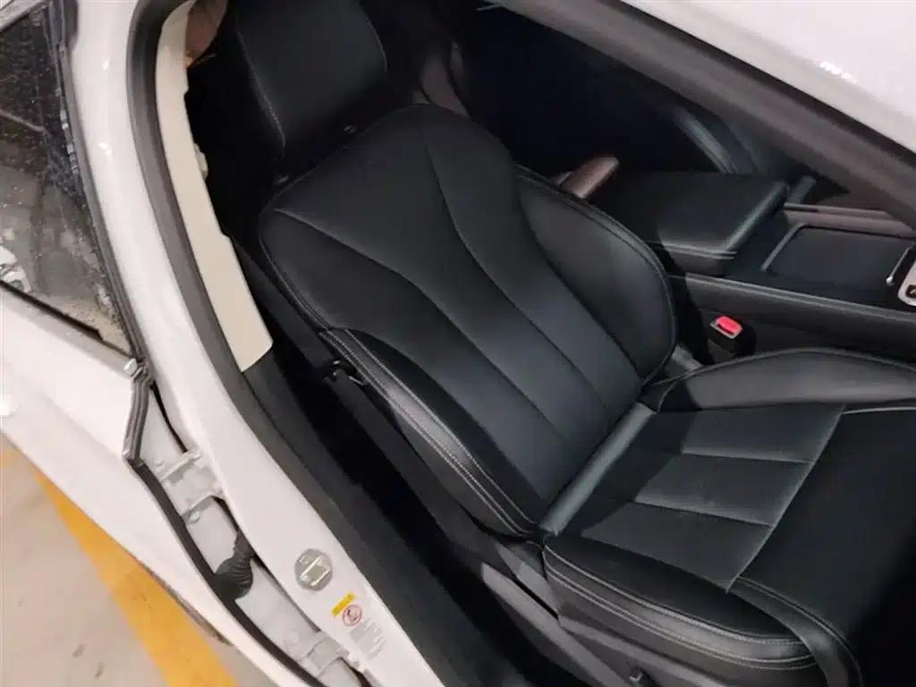 Tang 2018 2.0T Automatic Intelligent Connected Premium 7-seater National V Emission Standard — миниатюра 24