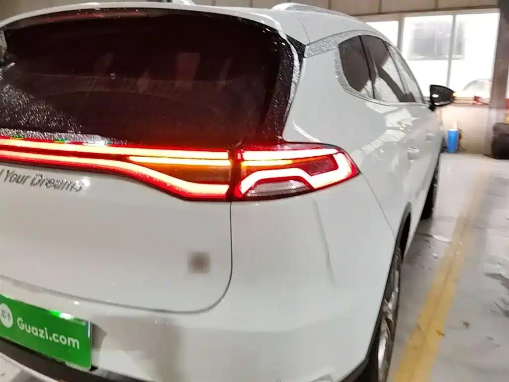 Tang 2018 2.0T Automatic Intelligent Connected Premium 7-seater National V Emission Standard — миниатюра 8